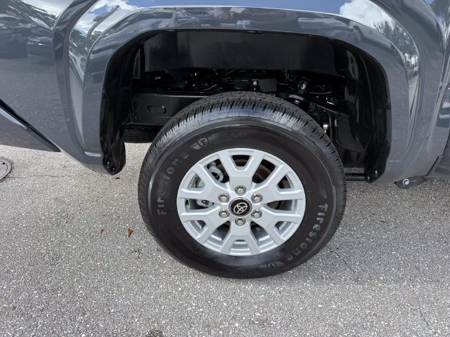 Used 2025 Toyota Tacoma SR5 AWD/4WD image 10