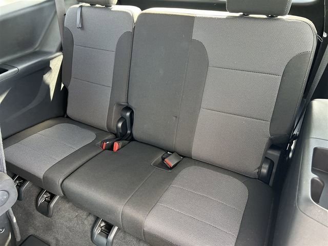 Certified 2023 Chevrolet Traverse LT FWD image 33