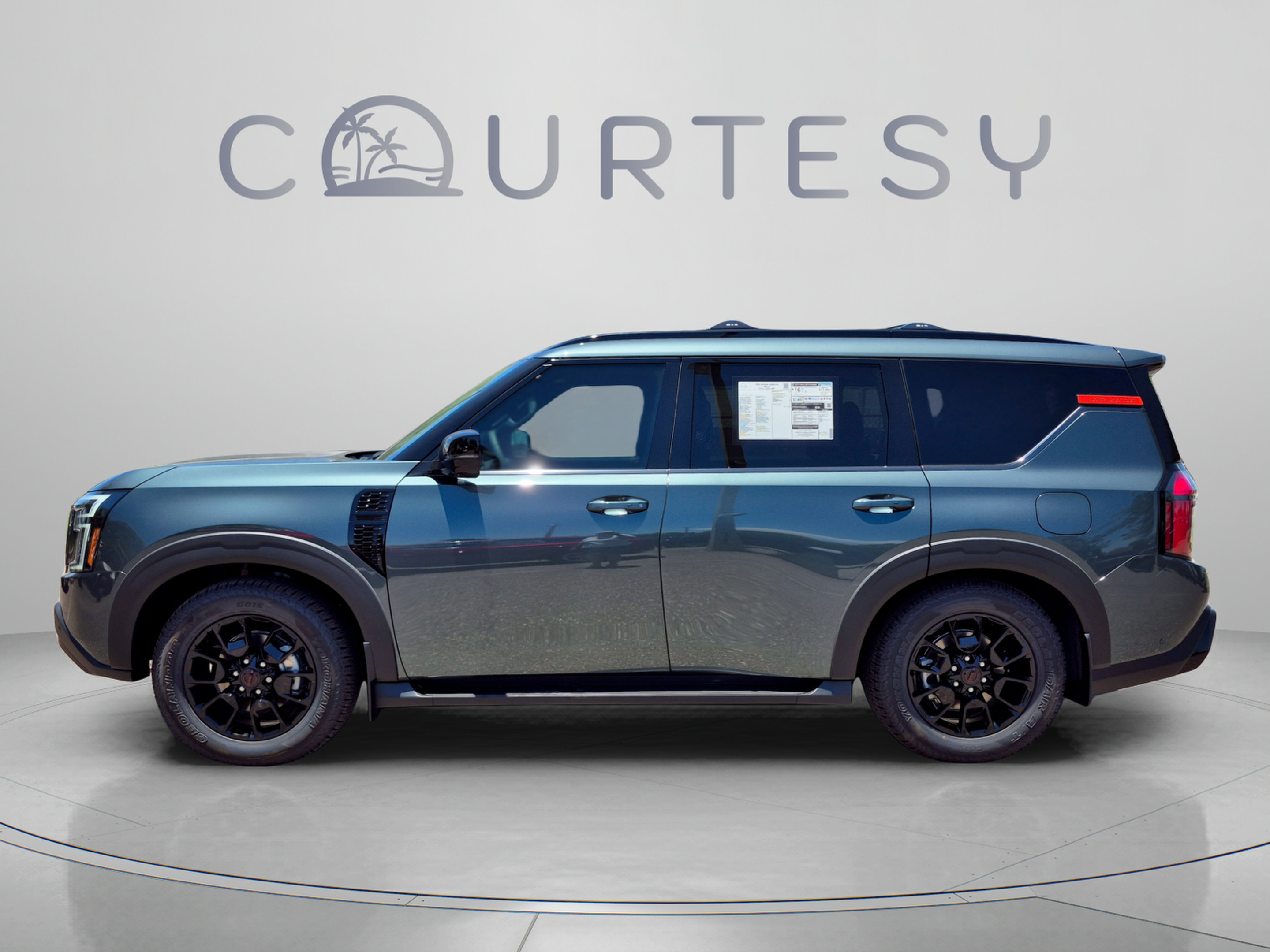 New 2026 Nissan Armada PRO-4X w/ Captain's Chari Seat Package AWD/4WD image 2