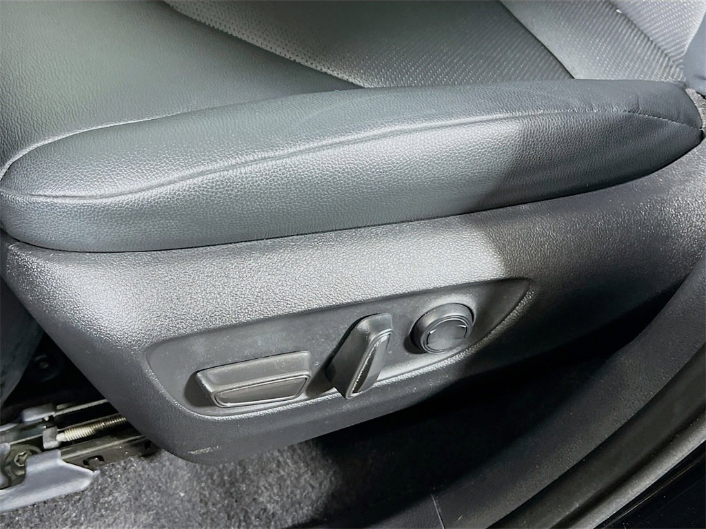 Certified 2025 Toyota Grand Highlander AWD image 18