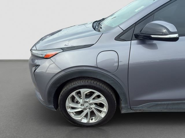 Used 2022 Chevrolet Bolt EUV LT w/ Comfort Package image 10