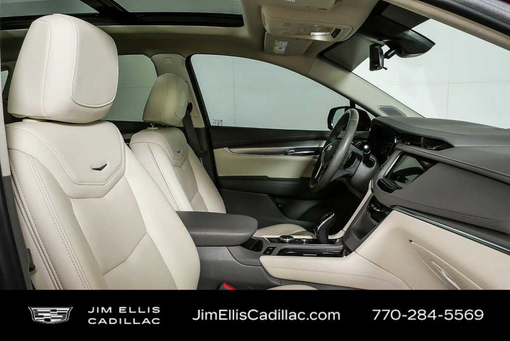 Used 2022 Cadillac XT5 Premium Luxury w/ Technology Package image 24