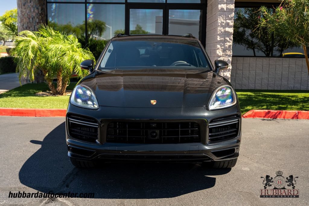 Used 2023 Porsche Cayenne Turbo AWD/4WD image 3