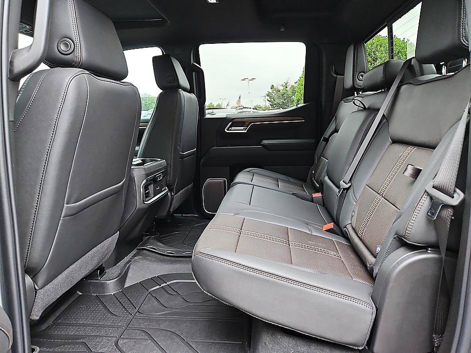 New 2026 Chevrolet Silverado 1500 High Country AWD/4WD image 11