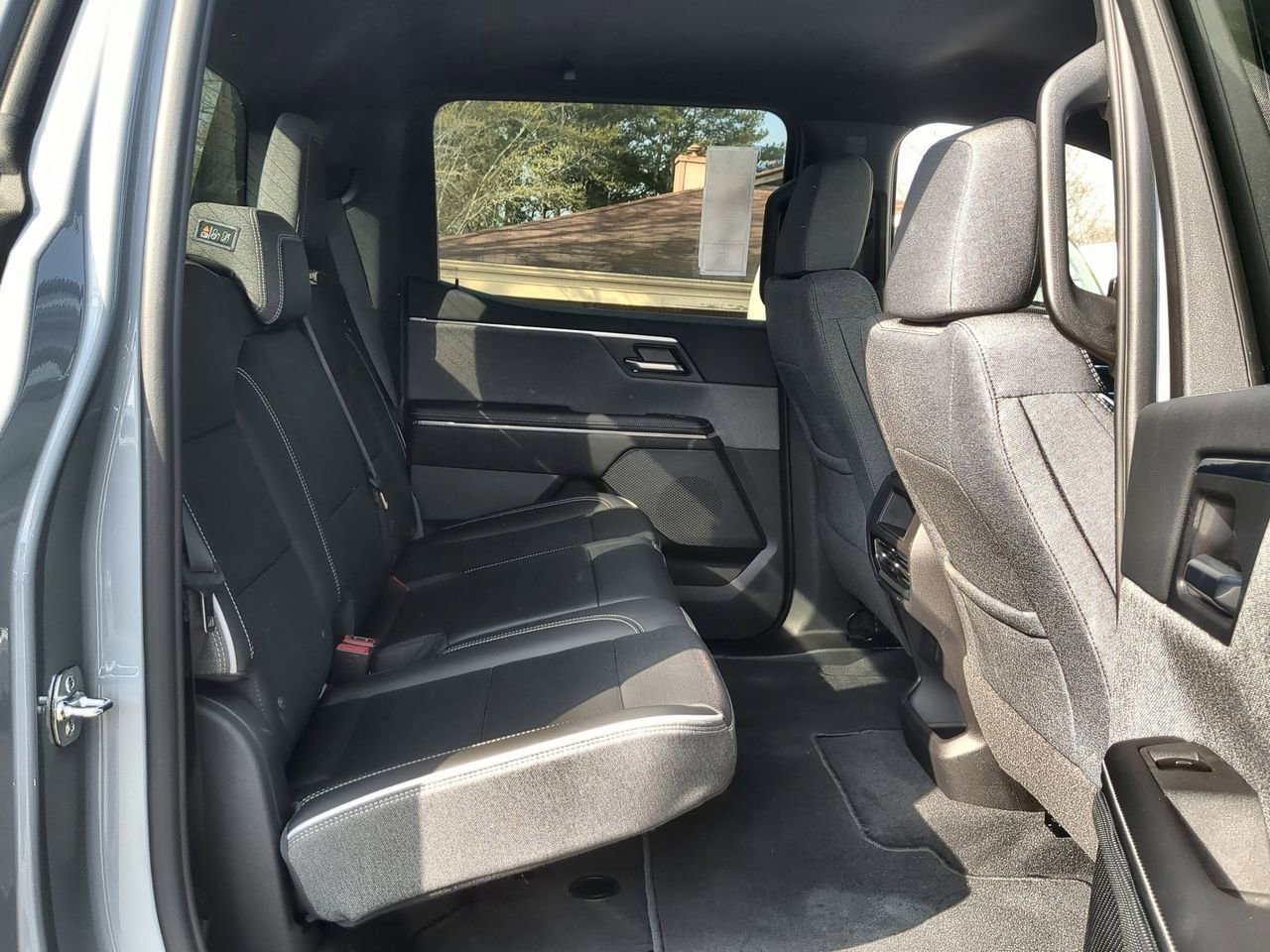 Used 2026 GMC Sierra EV Elevation image 25