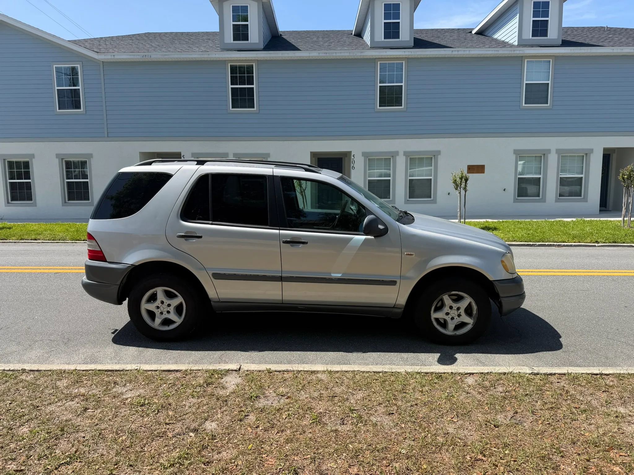 Used 1999 Mercedes-Benz ML 320 ML 320 Sport Utility 4D image 5