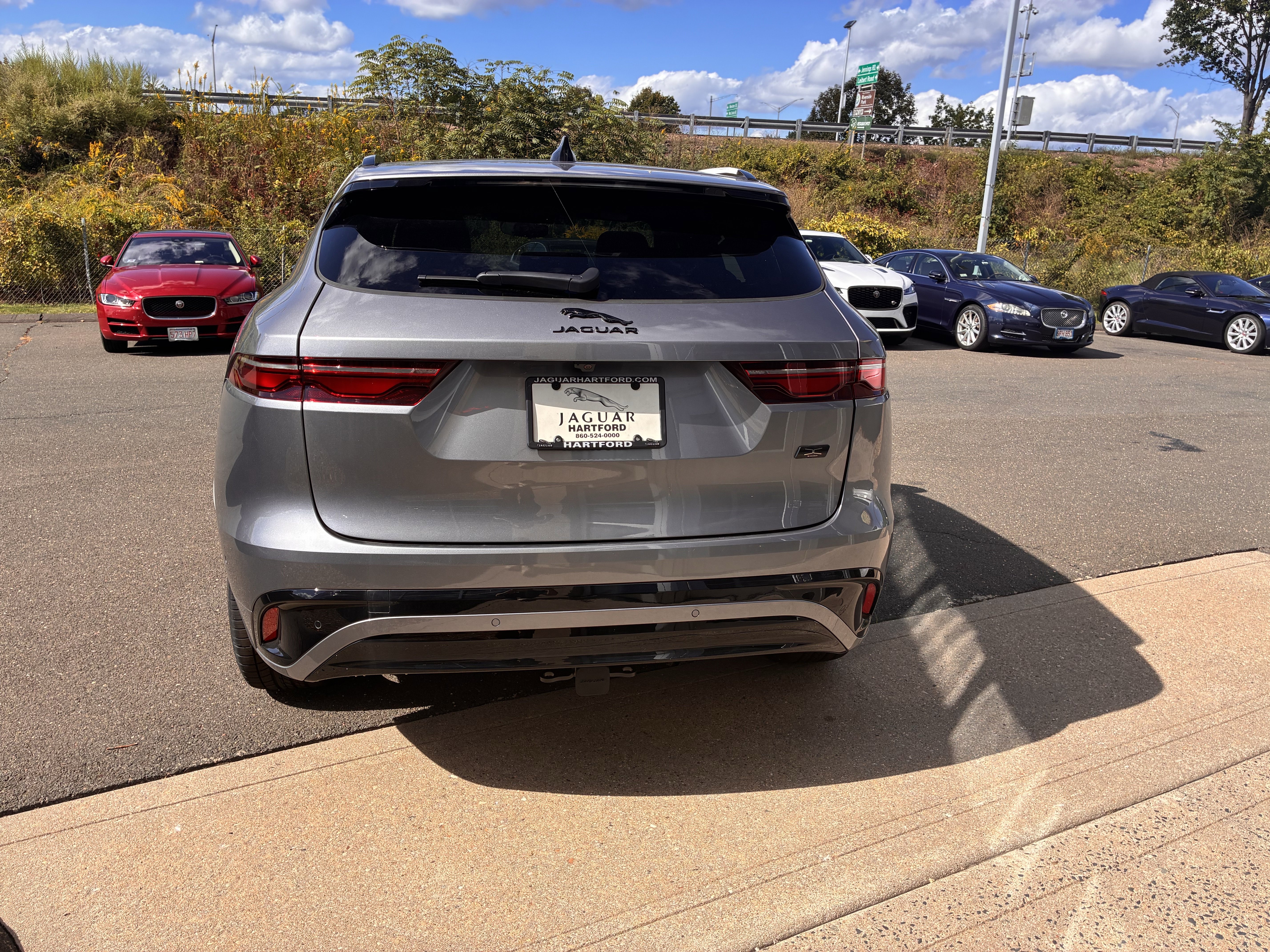 New 2026 Jaguar F-PACE R-Dynamic S image 8