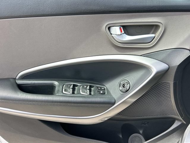 Used 2014 Hyundai Santa Fe GLS FWD image 31