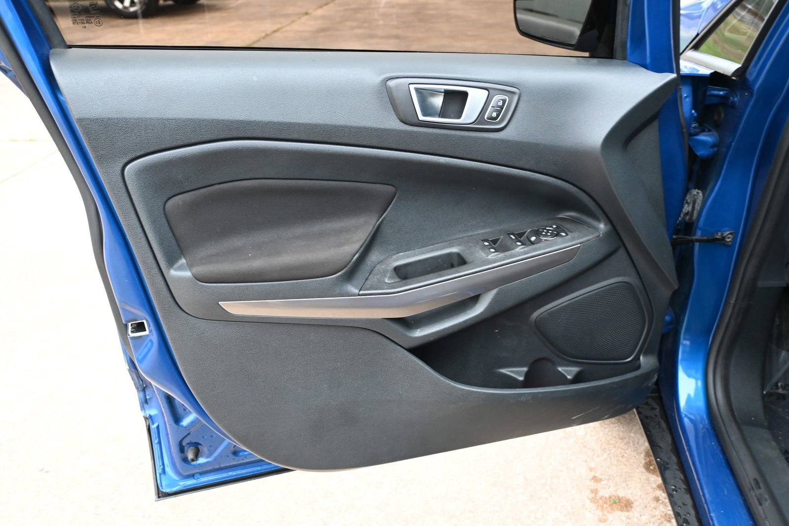 Used 2019 Ford EcoSport SE image 8