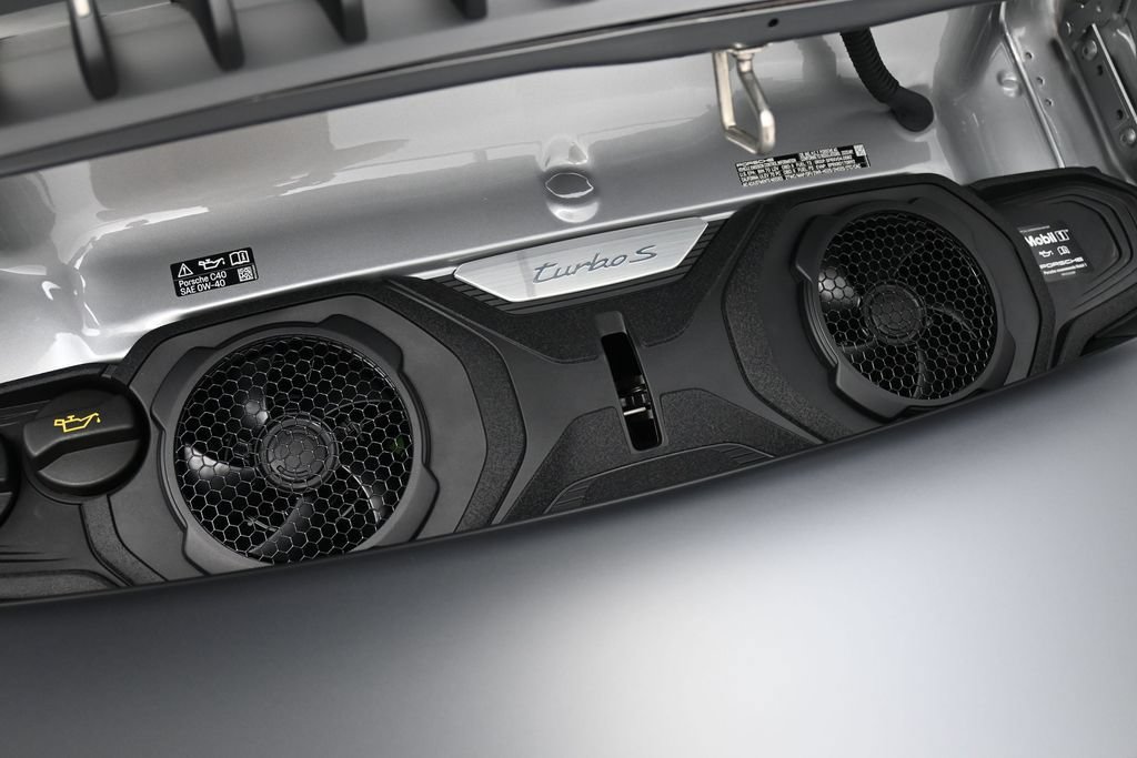 Certified 2025 Porsche 911 Turbo AWD/4WD image 34