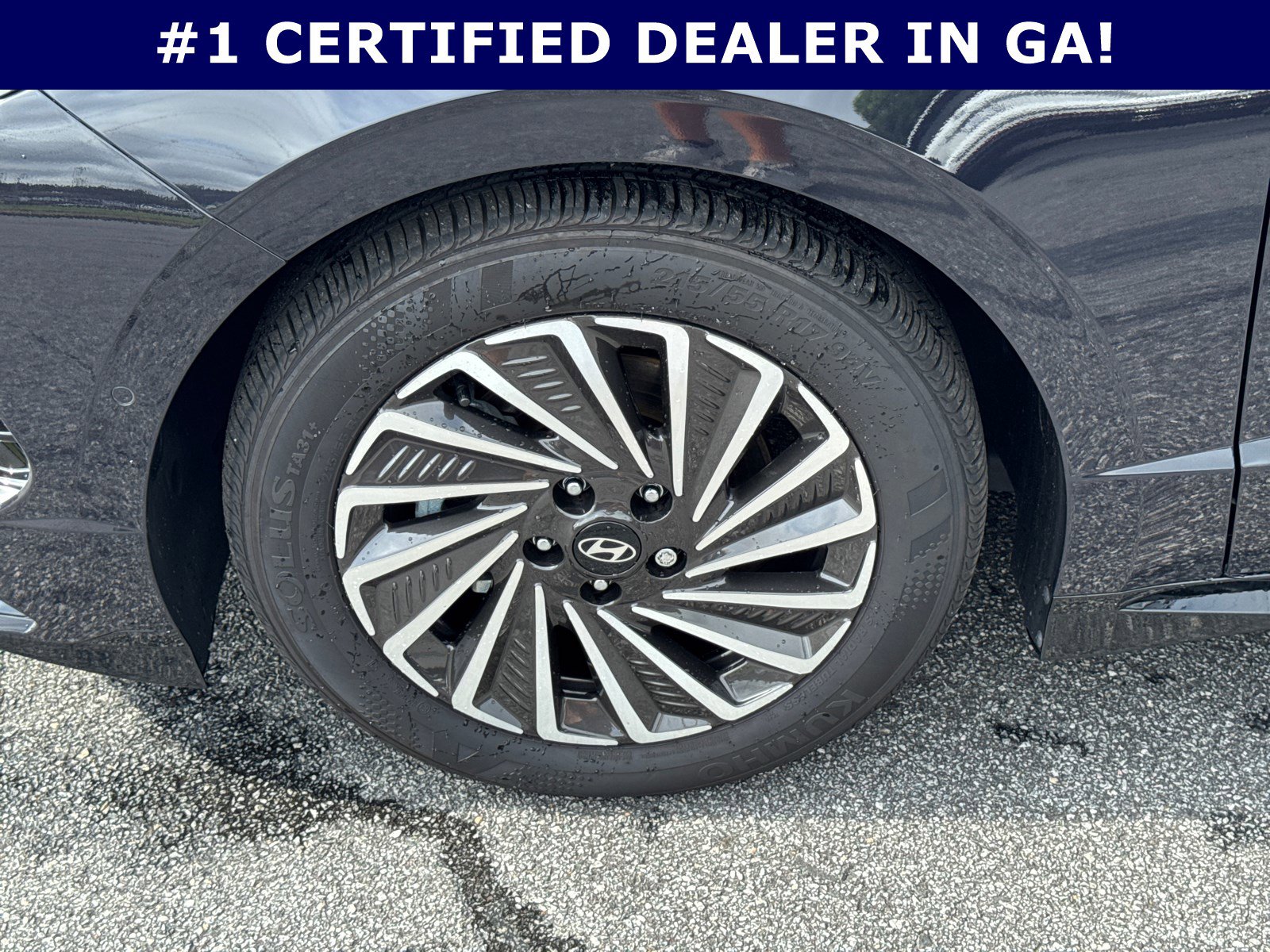 Used 2024 Hyundai Sonata Limited image 11