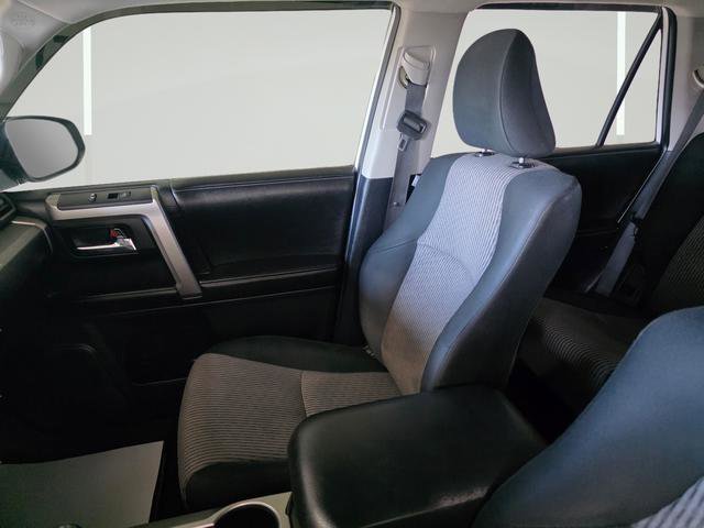 Used 2015 Toyota 4Runner SR5 AWD/4WD image 22