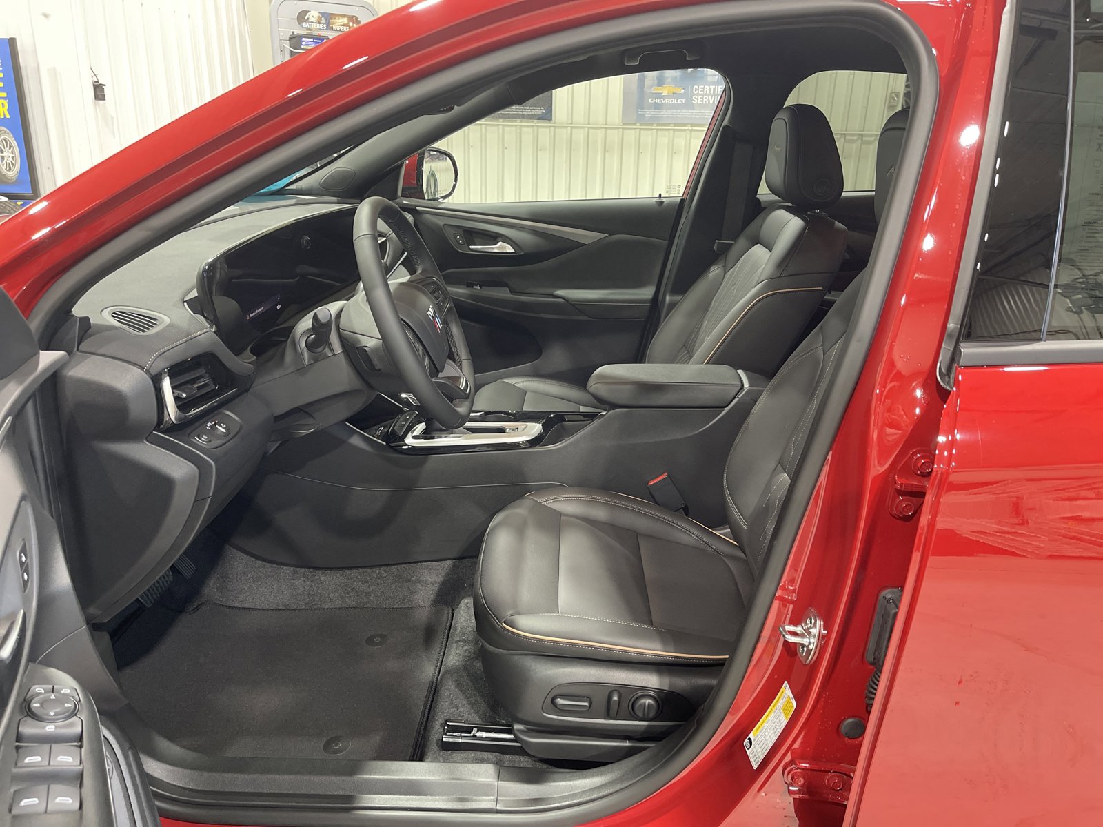 Used 2026 Buick Envista Avenir FWD image 2