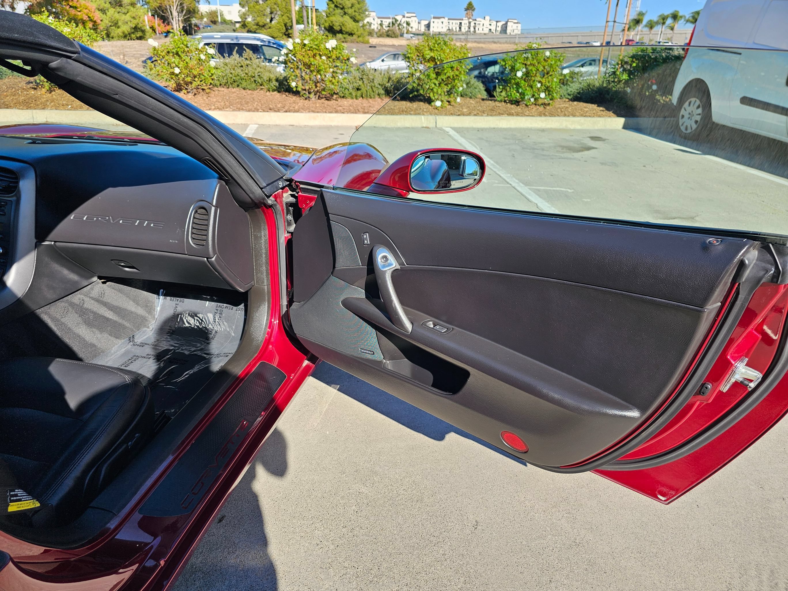 Used 2006 Chevrolet Corvette Convertible w/ Preferred Equipment Group RWD image 19