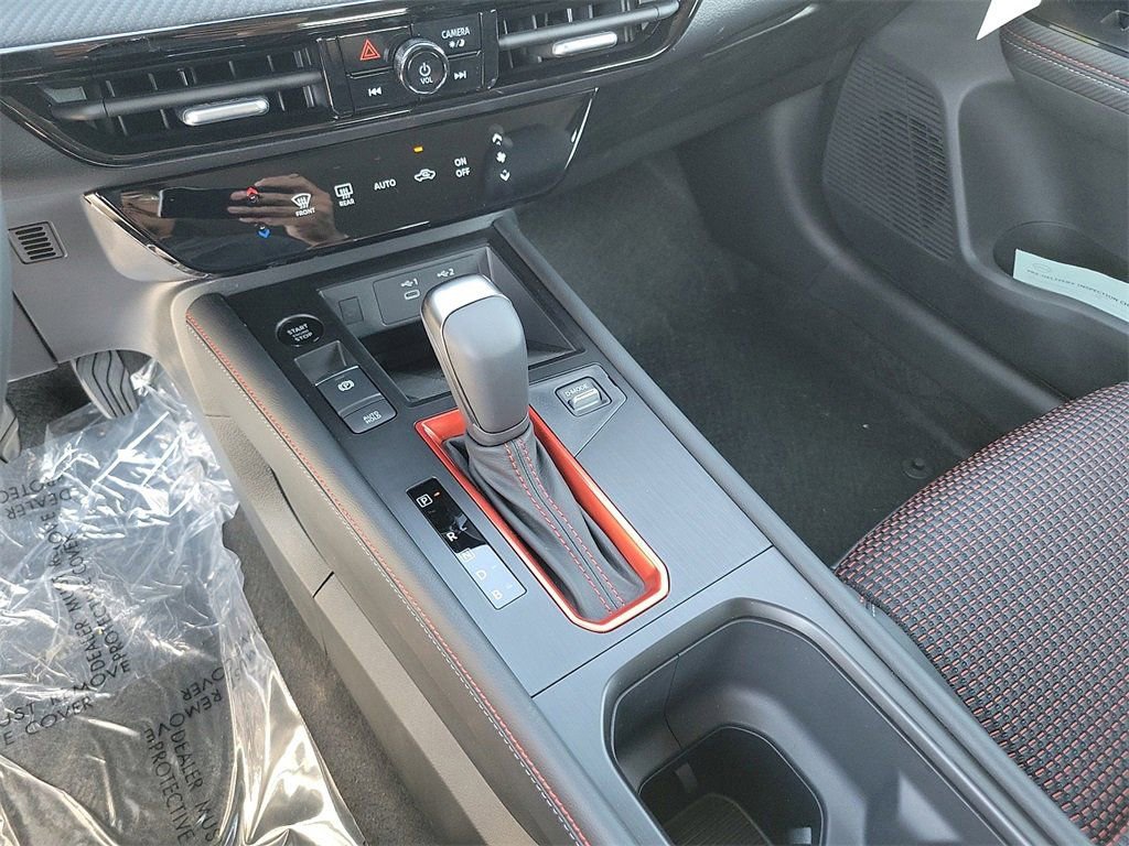 New 2026 Nissan Kicks SR image 9