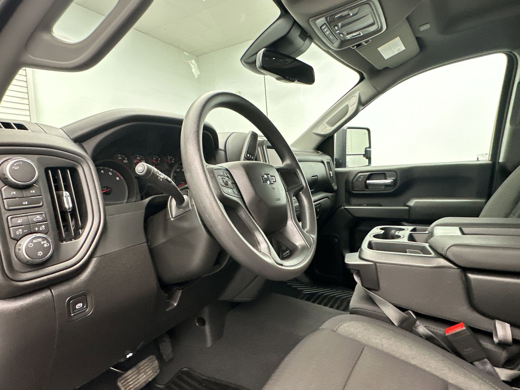 Certified 2026 Chevrolet Silverado 2500 Custom w/ Custom Value Package image 4