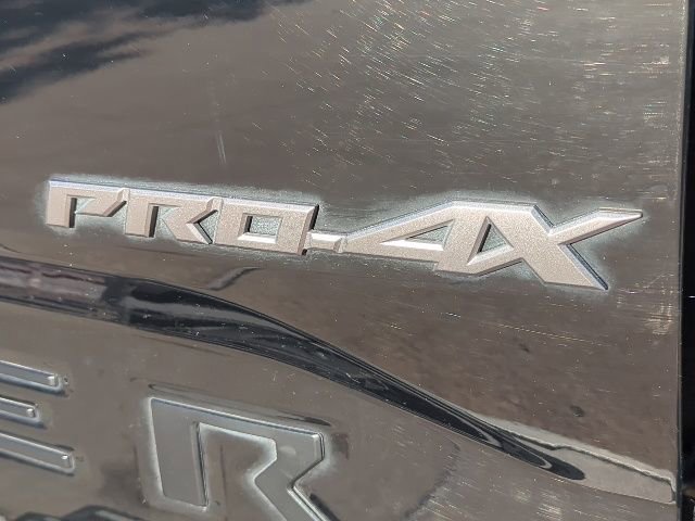 Used 2022 Nissan Frontier PRO-4X image 30