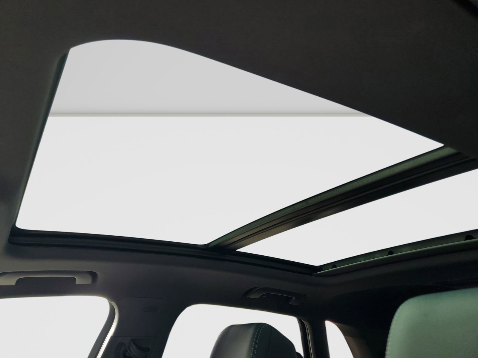 Used 2025 Audi Q3 2.0T Premium w/ Convenience Package image 34