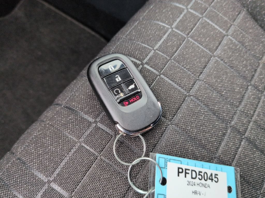 Used 2024 Honda HR-V Sport image 32