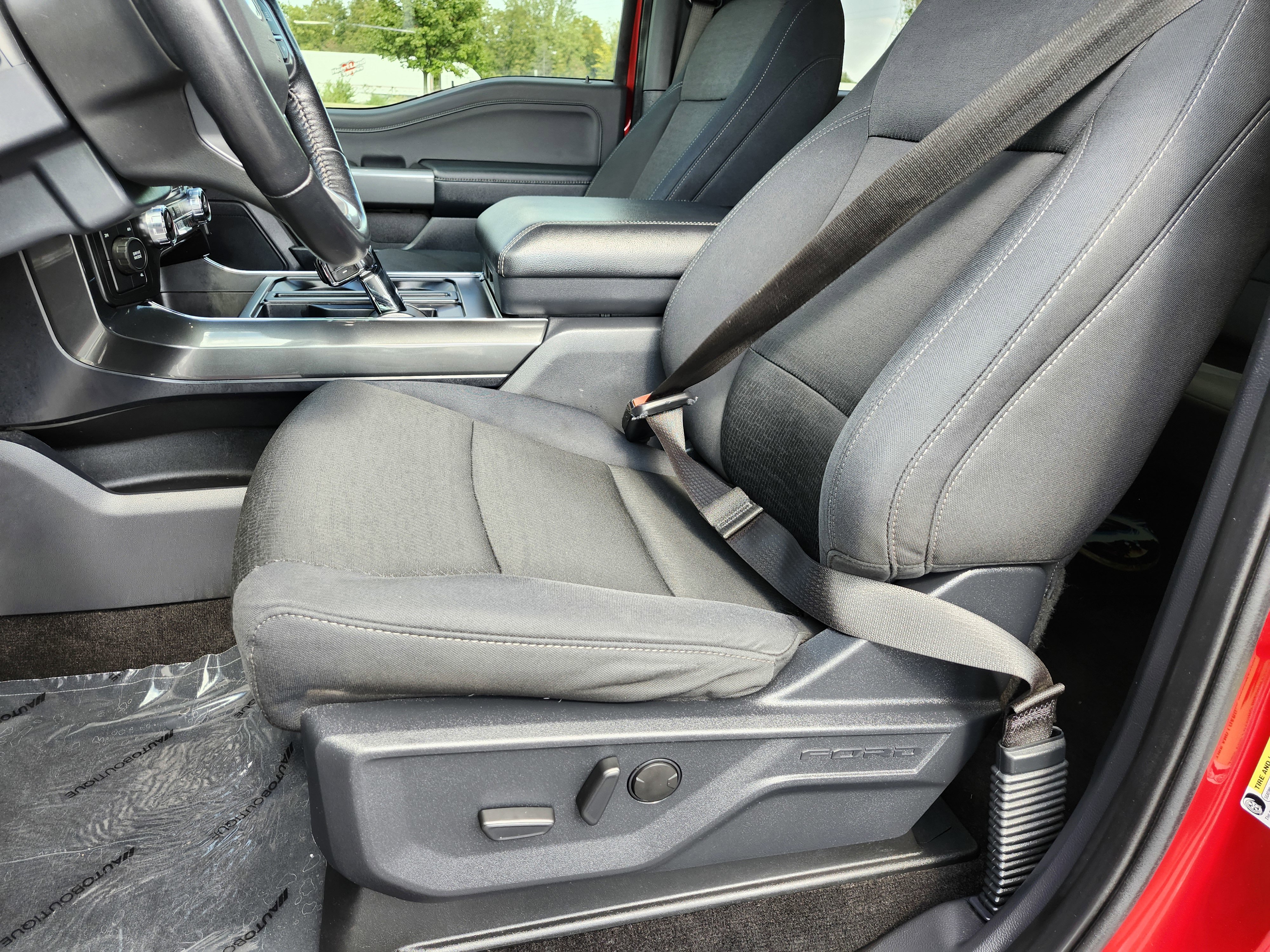 Used 2022 Ford F150 XLT w/ Equipment Group 302A High image 18