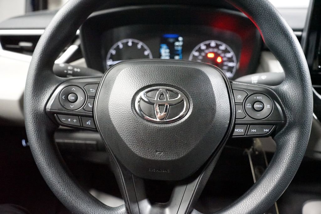 Certified 2025 Toyota Corolla LE image 12
