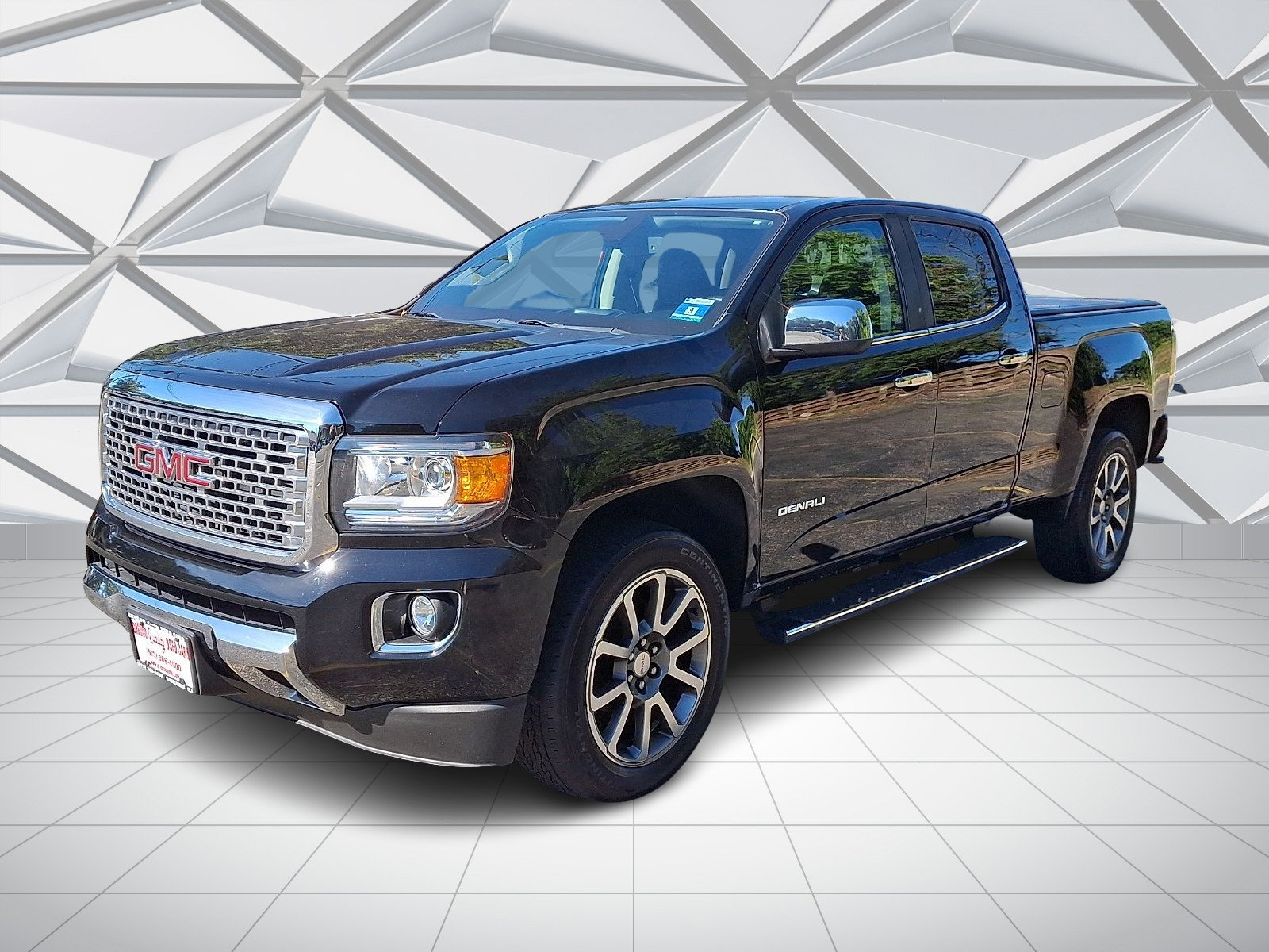 Used 2018 GMC Canyon Denali AWD/4WD image 4