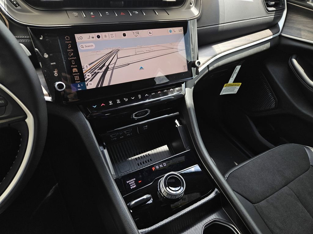 New 2026 Jeep Grand Cherokee Altitude AWD/4WD image 16