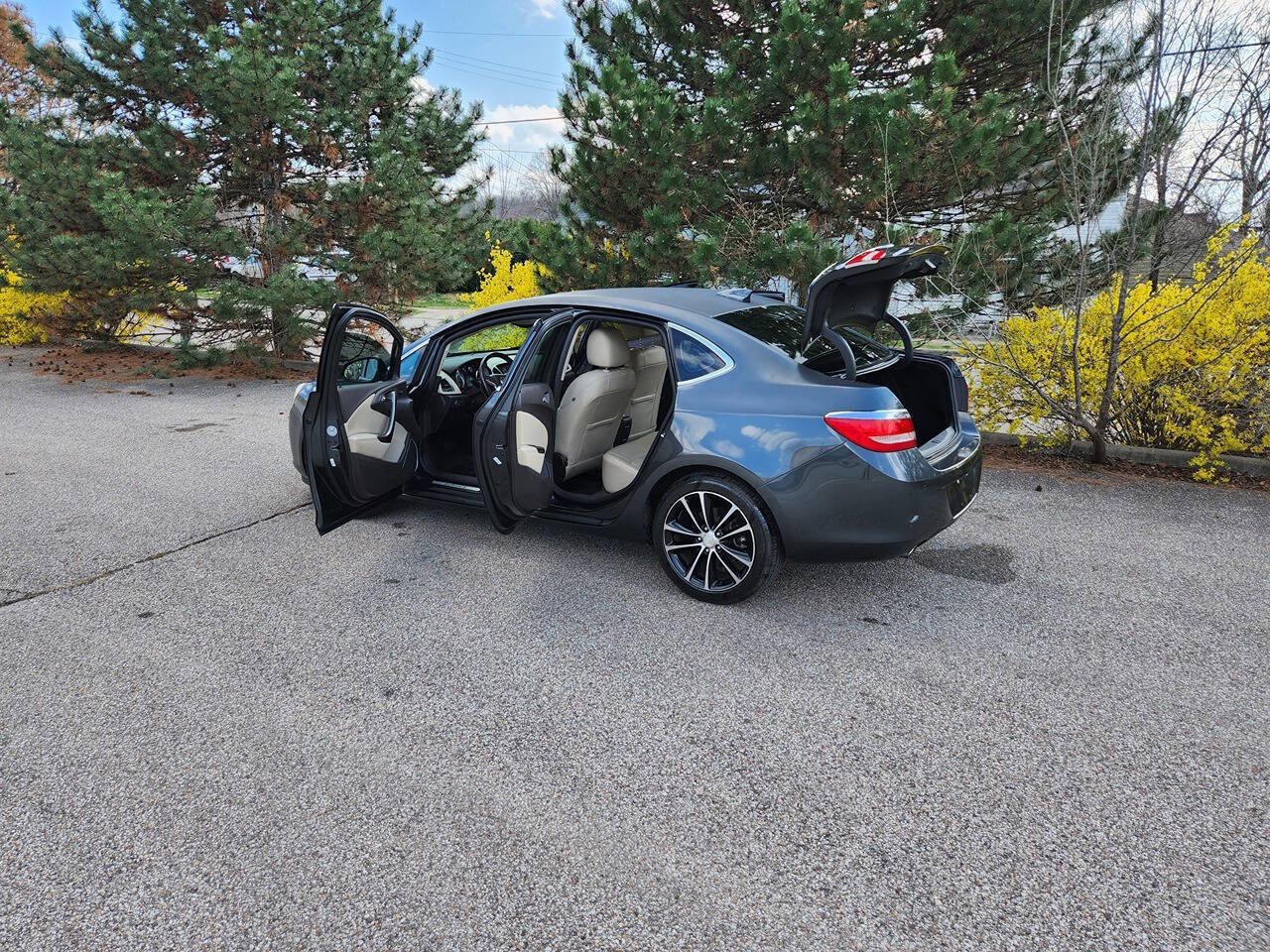 Used 2017 Buick Verano Sport Touring FWD image 19