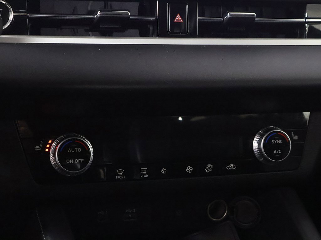 Used 2024 Mitsubishi Outlander SE image 47