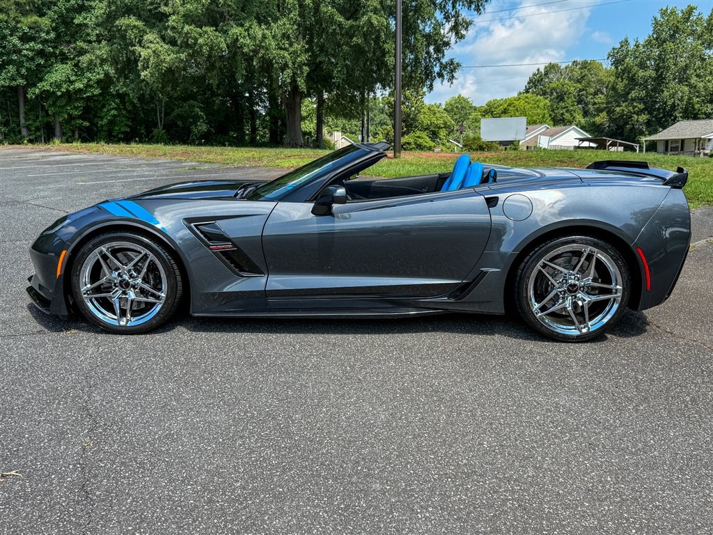 Used 2017 Chevrolet Corvette Grand Sport RWD image 23