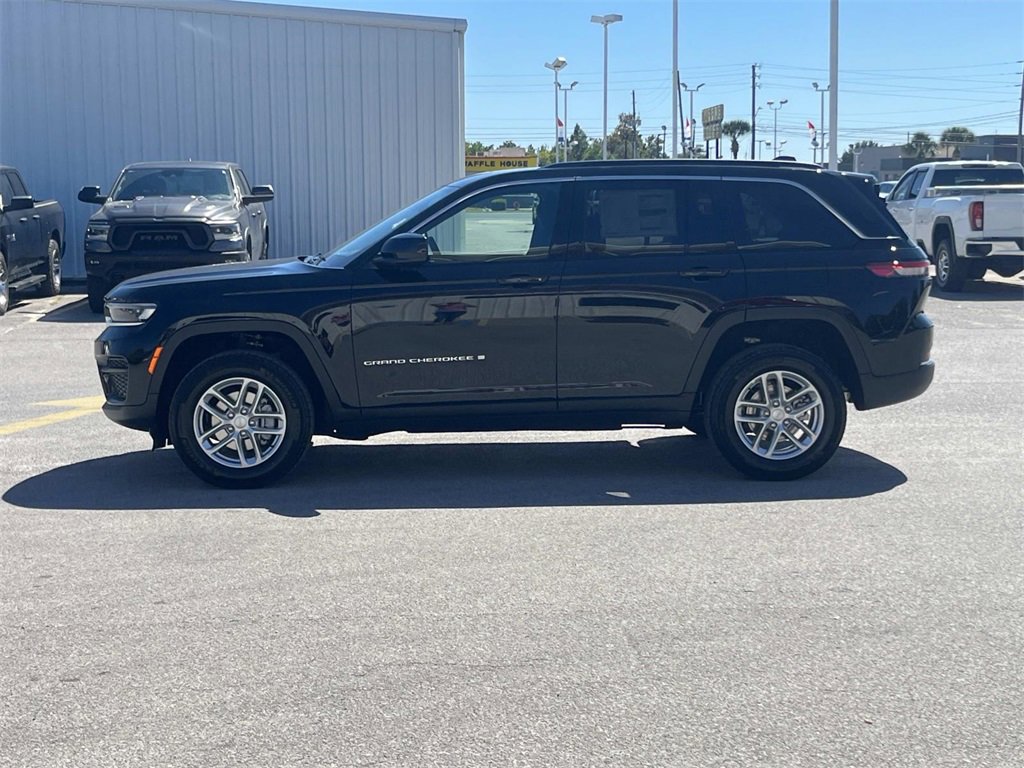 New 2025 Jeep Grand Cherokee Laredo X w/ Luxury Tech Group I video 2