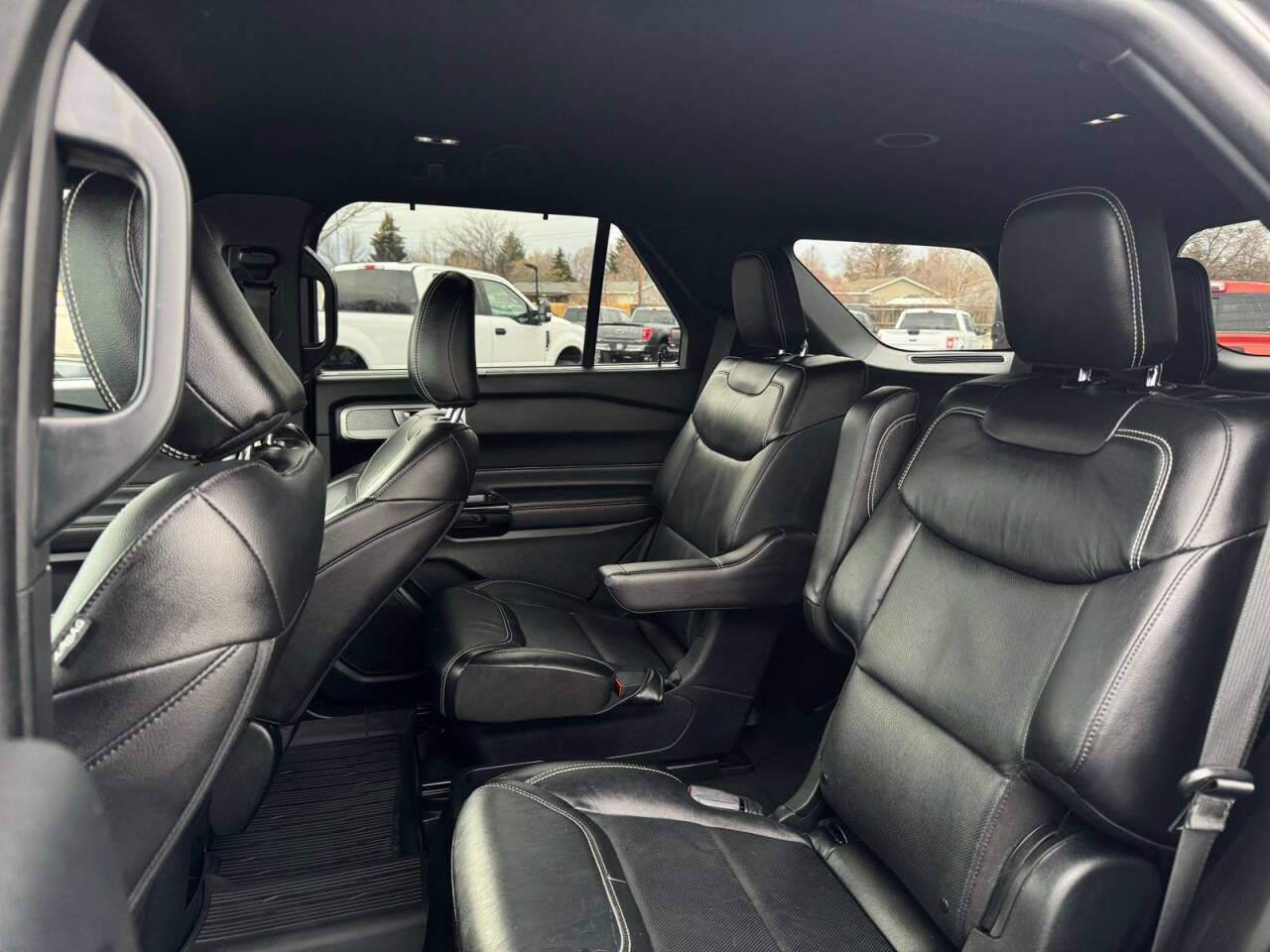 Used 2021 Ford Explorer ST image 30