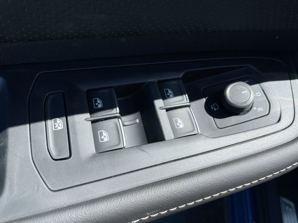 New 2025 Volkswagen Atlas SEL Premium R-Line image 38