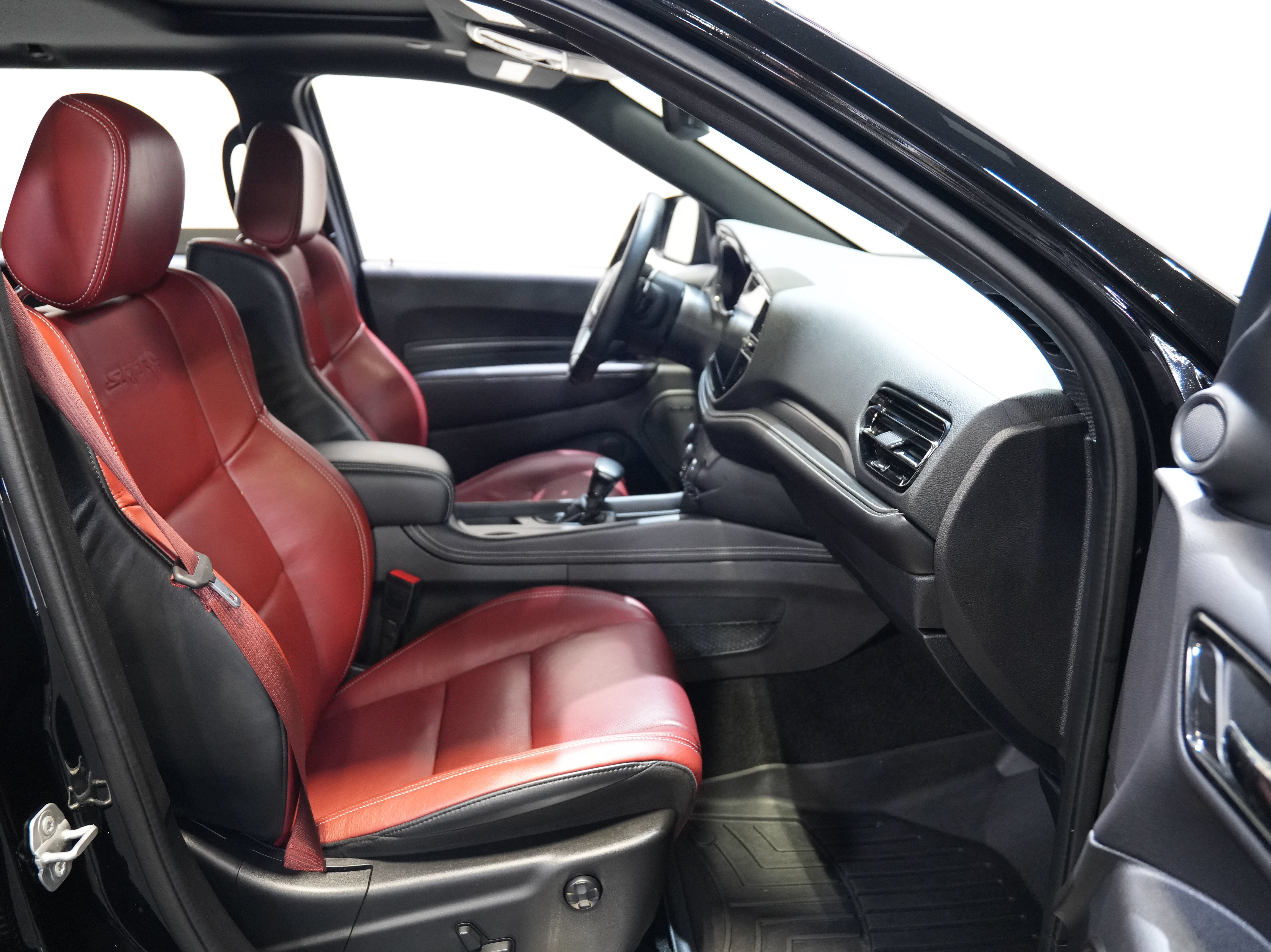 Used 2021 Dodge Durango SRT Hellcat w/ Technology Group AWD/4WD image 32