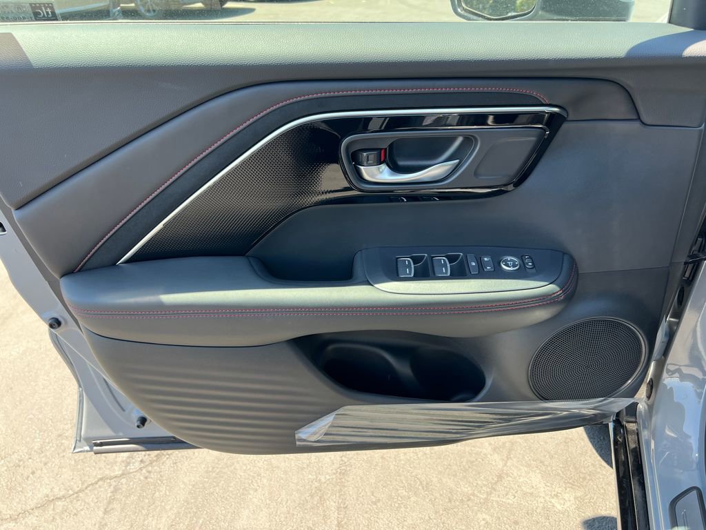 Certified 2025 Acura ADX A-Spec AWD/4WD image 11