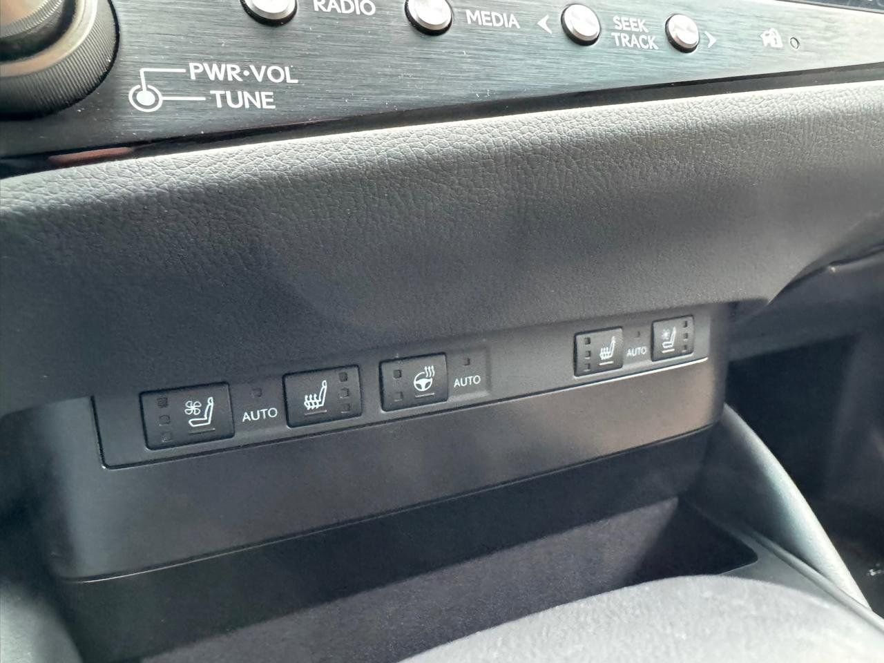 Used 2023 Lexus ES 350 w/ Premium Package image 17
