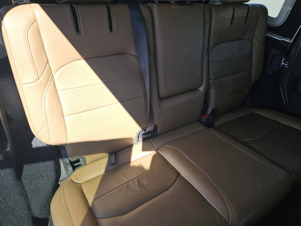 Used 2022 Jeep Wrangler Unlimited Sahara w/ Cold Weather Group image 28