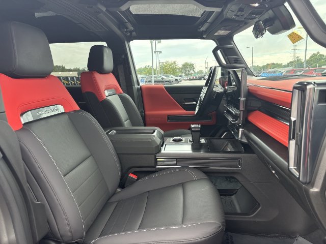 Certified 2026 GMC Hummer EV 3X w/ Carbon Fiber Edition Package AWD/4WD image 22