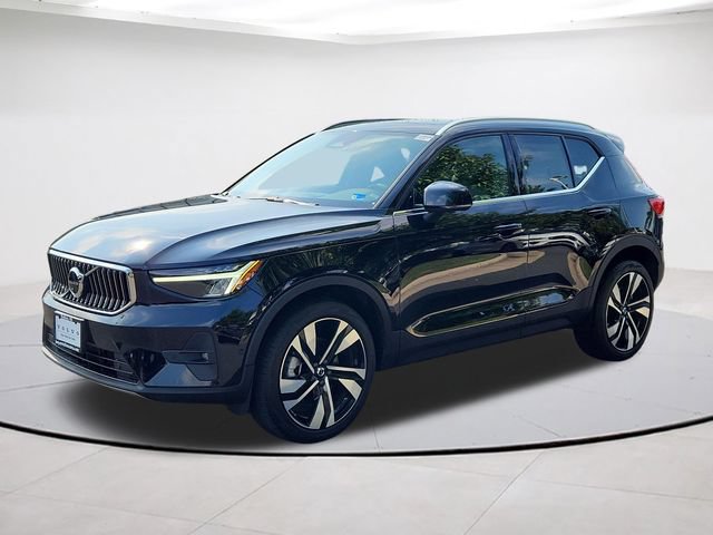 Certified 2024 Volvo XC40 B5 Plus w/ Protection Package Premier