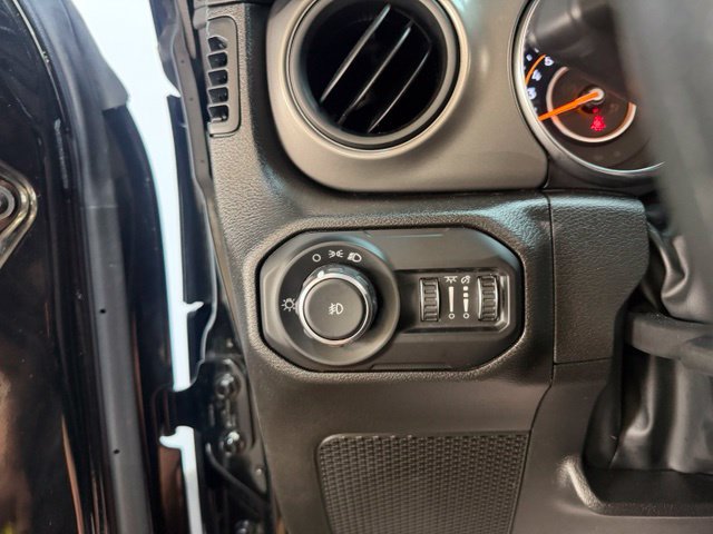 Used 2021 Jeep Wrangler Unlimited Sport AWD/4WD image 20
