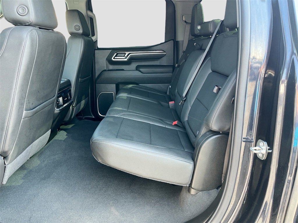 Used 2024 Chevrolet Silverado 1500 LTZ image 25