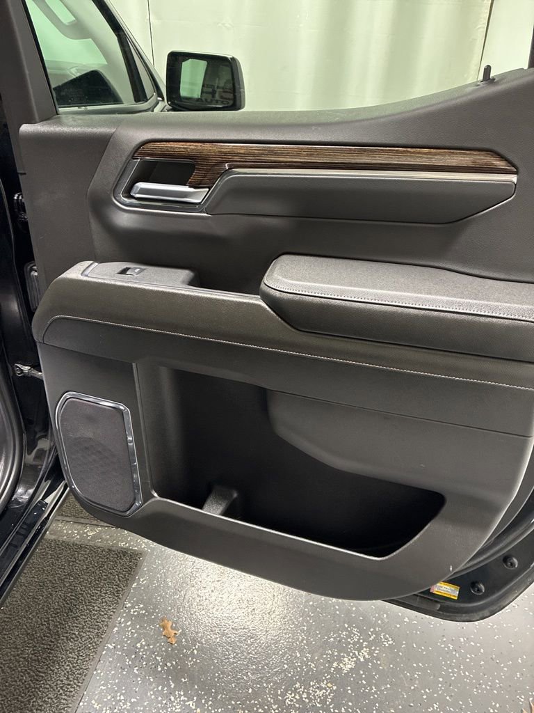 Used 2024 GMC Sierra 1500 Elevation image 23
