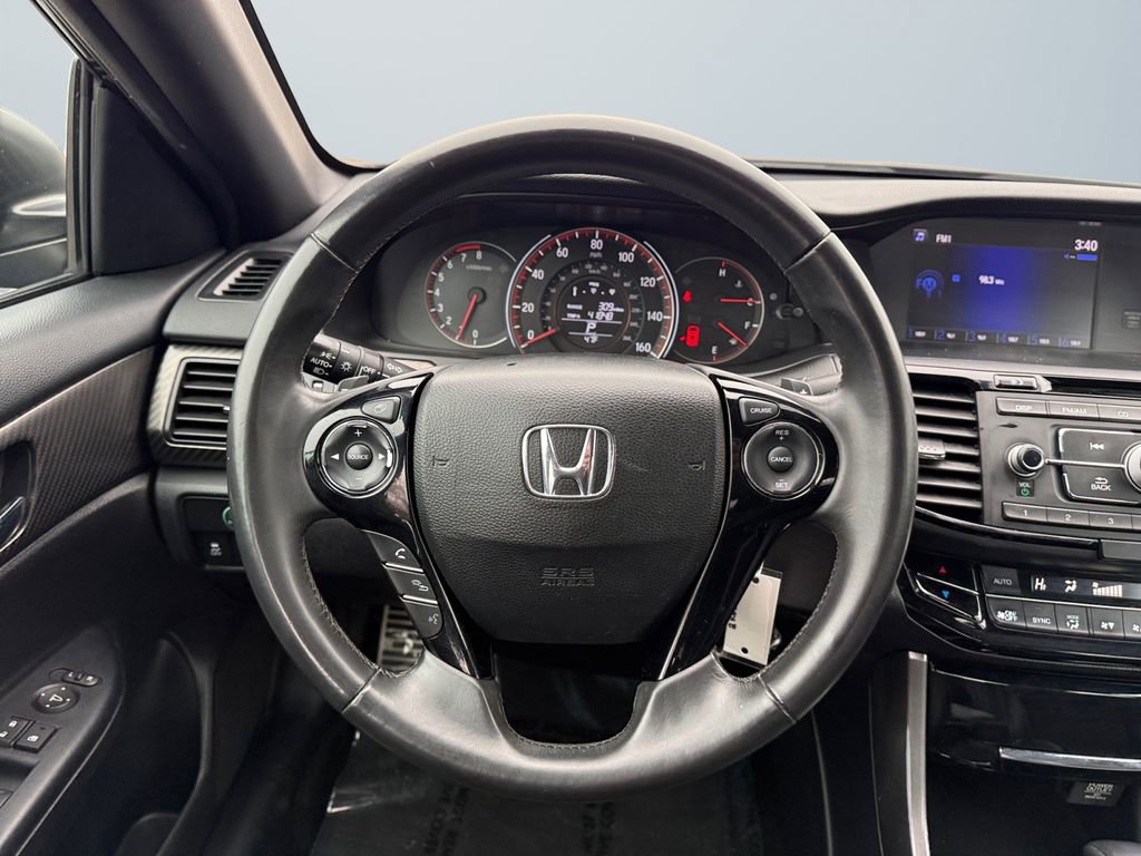 Used 2017 Honda Accord Sport image 12
