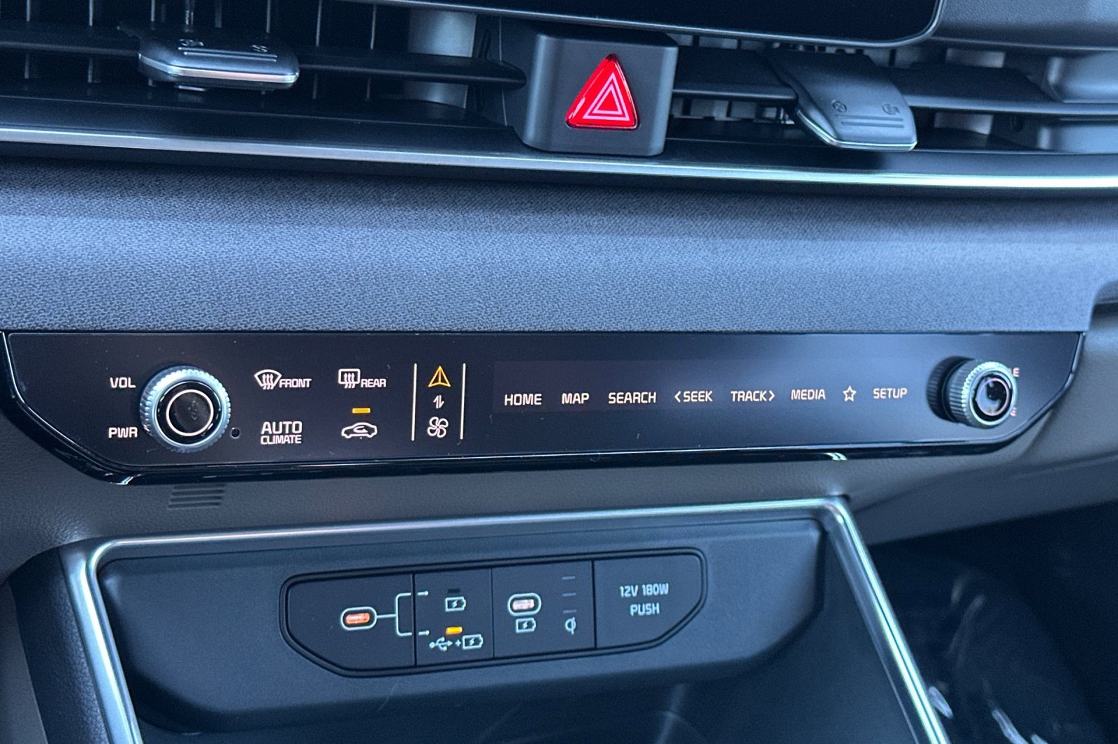 New 2026 Kia Carnival EX image 18