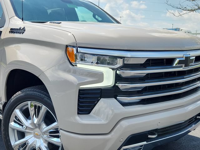 New 2026 Chevrolet Silverado 1500 High Country w/ High Country Premium Package AWD/4WD image 9