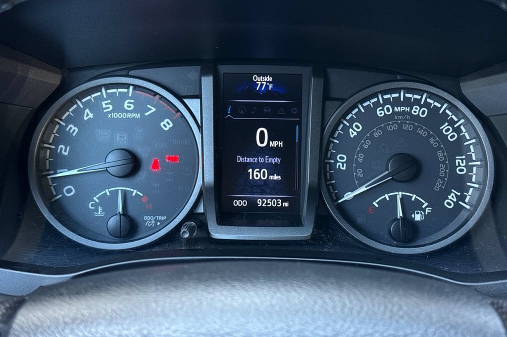Certified 2017 Toyota Tacoma TRD Off-Road AWD/4WD image 22