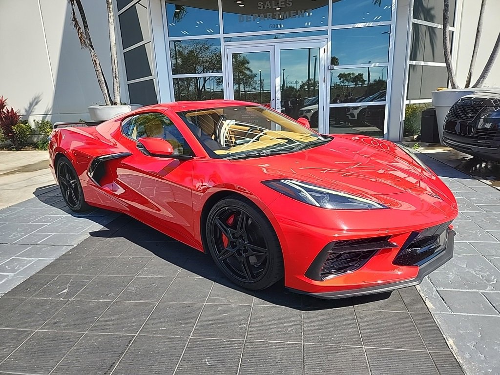 Used 2020 Chevrolet Corvette Stingray Premium Cpe w/ 3LT Preferred Equipment Group image 2