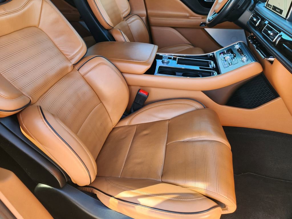 Used 2022 Lincoln Aviator Black Label image 14