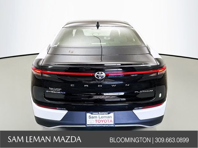 Used 2025 Toyota Crown Platinum w/ Carpet Mat Package (TMS) AWD/4WD image 6