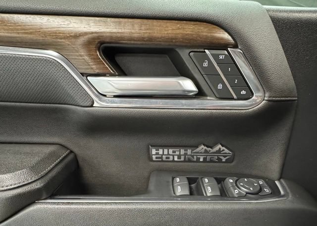 Used 2023 Chevrolet Silverado 1500 High Country w/ Technology Package AWD/4WD image 23